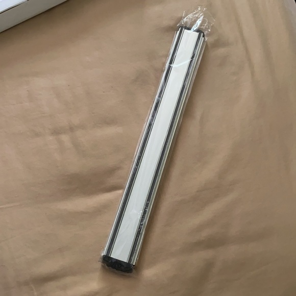 Magnetic Knives/ Tool Holder - Picture 3 of 5